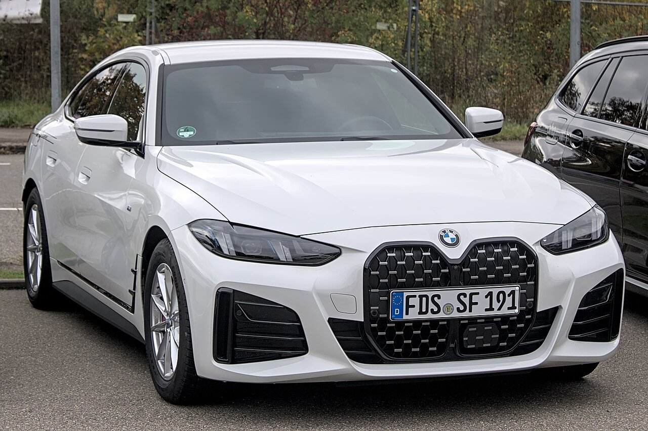 BMW i4
