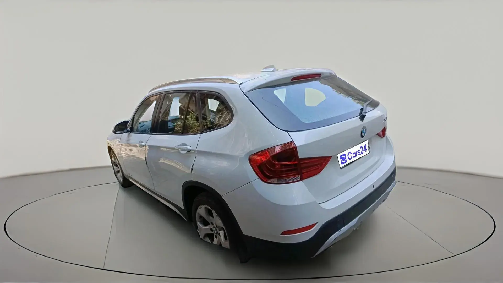 BMW X1 — View 1