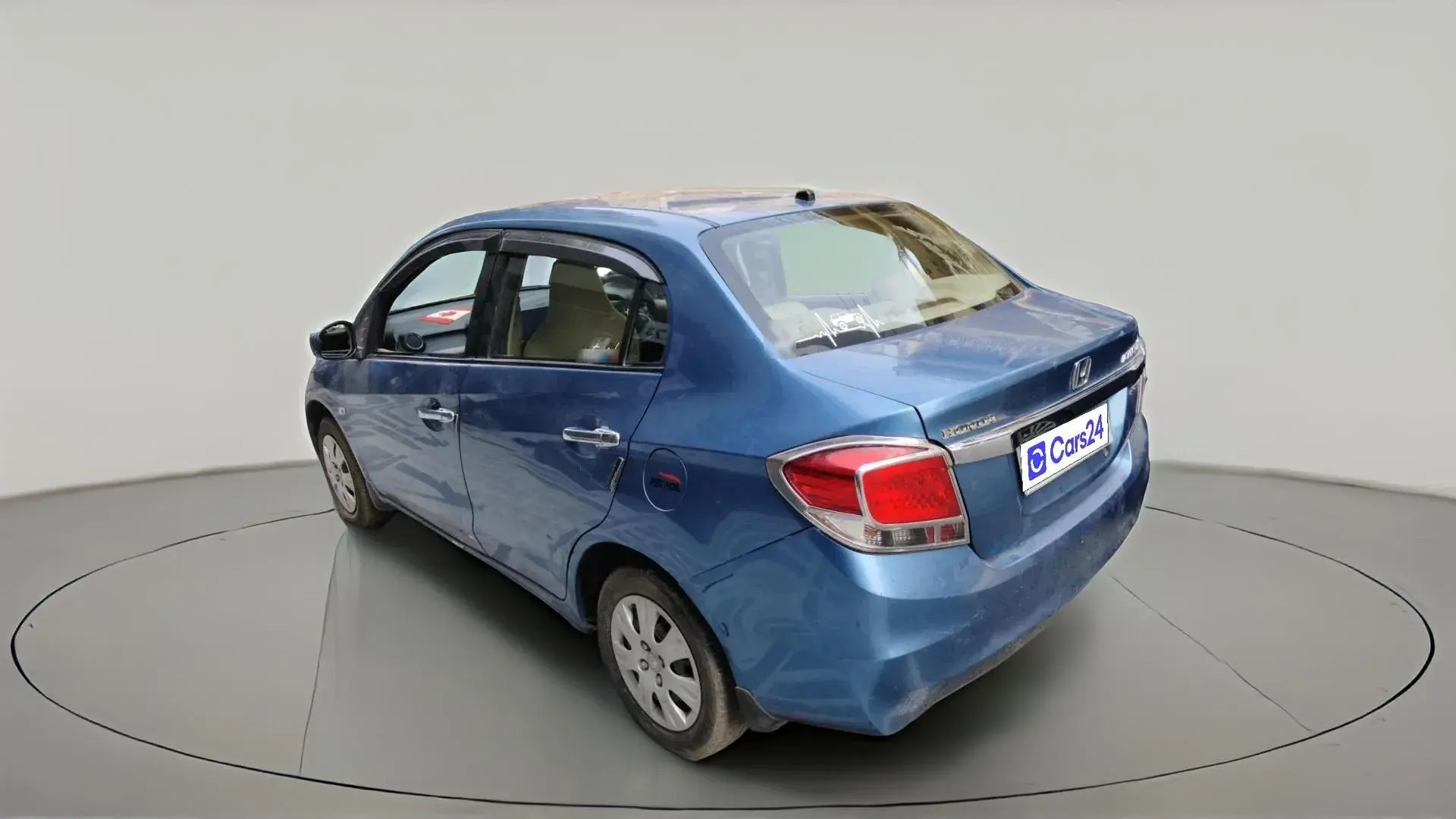 Honda Amaze — View 1
