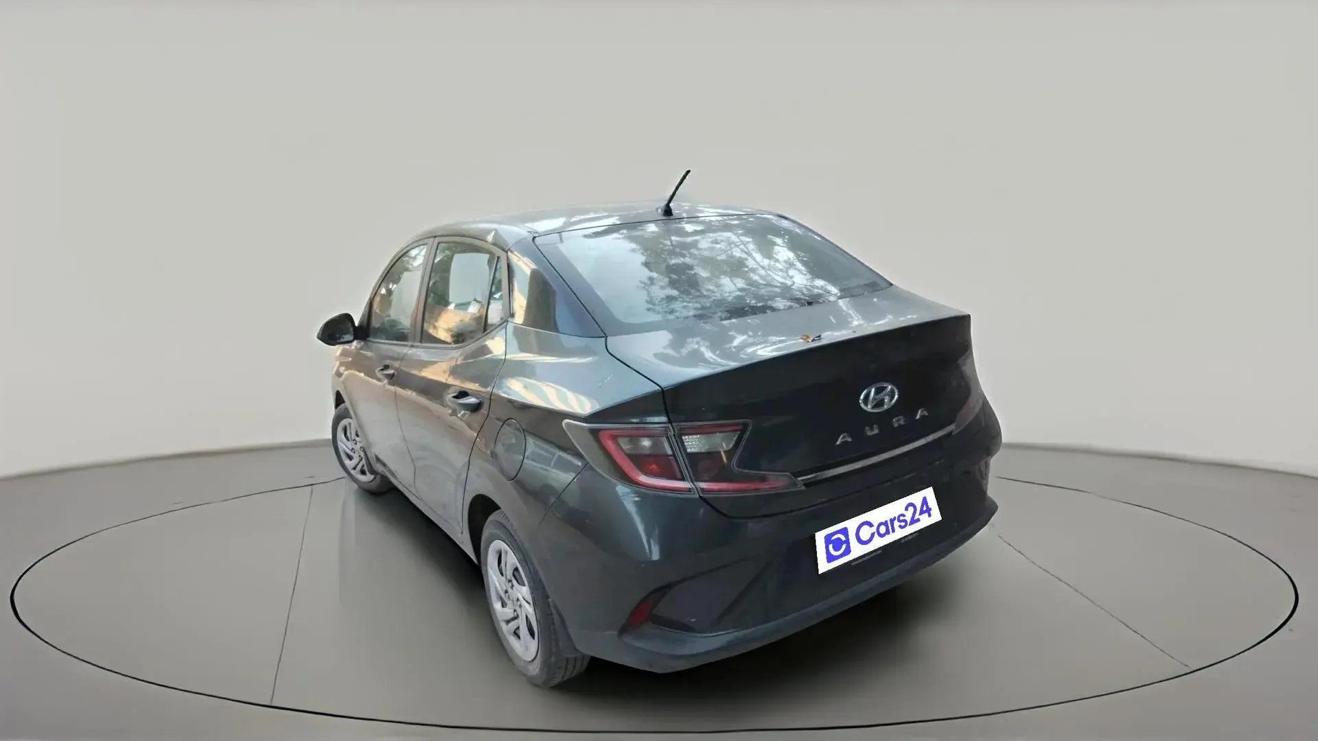 Hyundai Aura — View 1