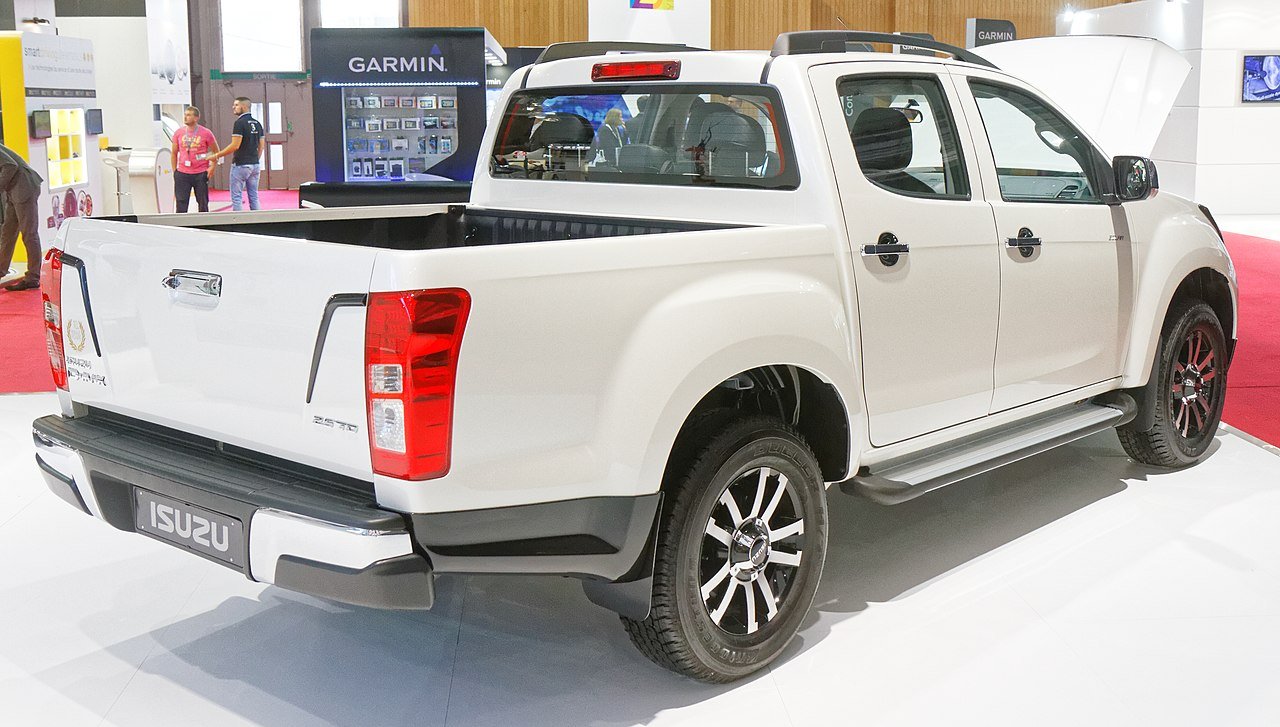 Isuzu V-Cross