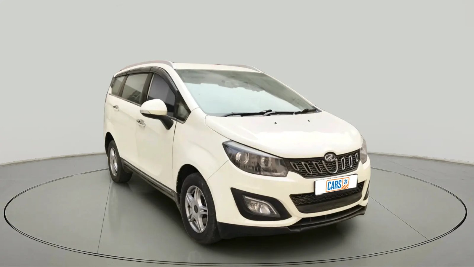 Mahindra Marazzo