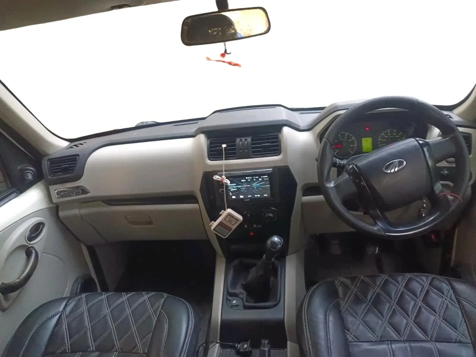 Mahindra Scorpio — View 3