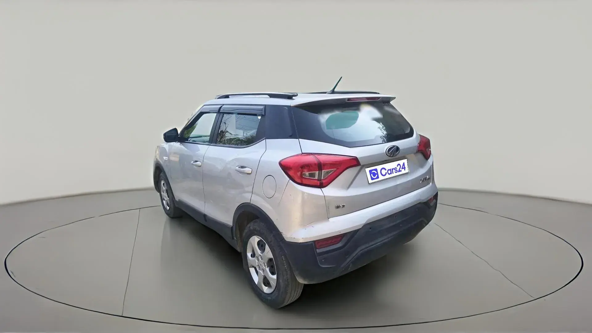 Mahindra XUV300 — View 1