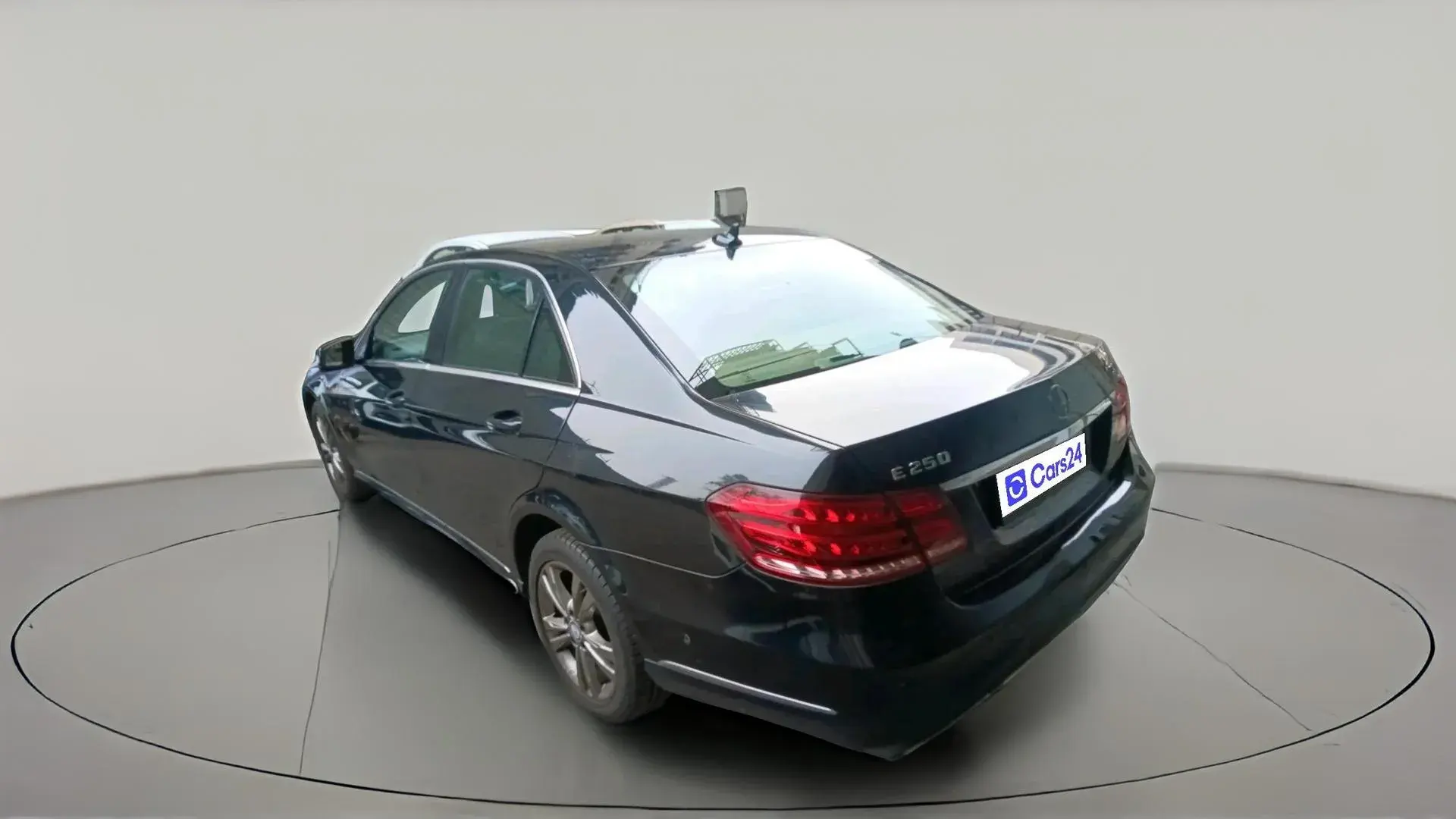 Mercedes-Benz E-Class — View 1