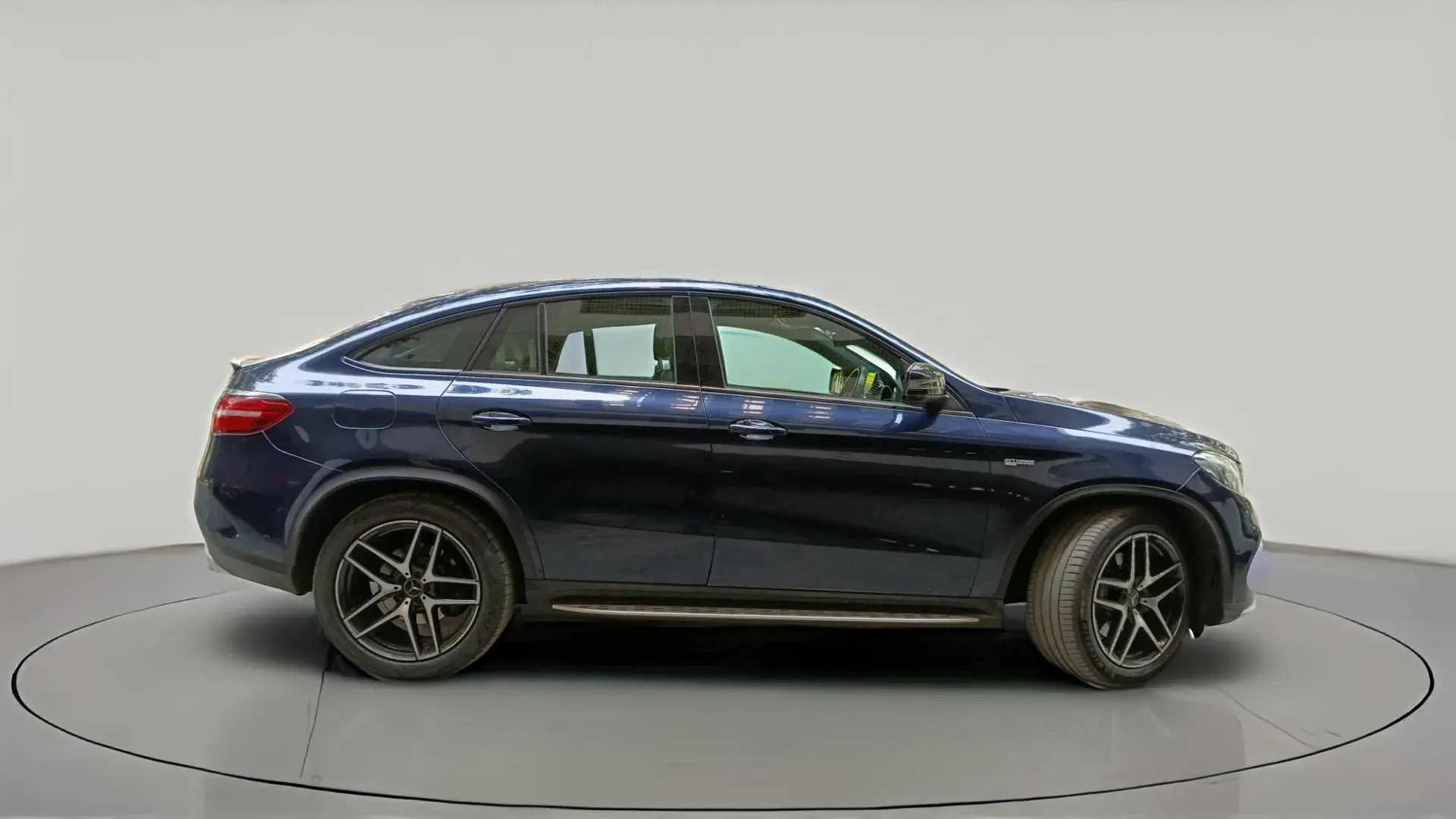 Mercedes-Benz GLE — View 1