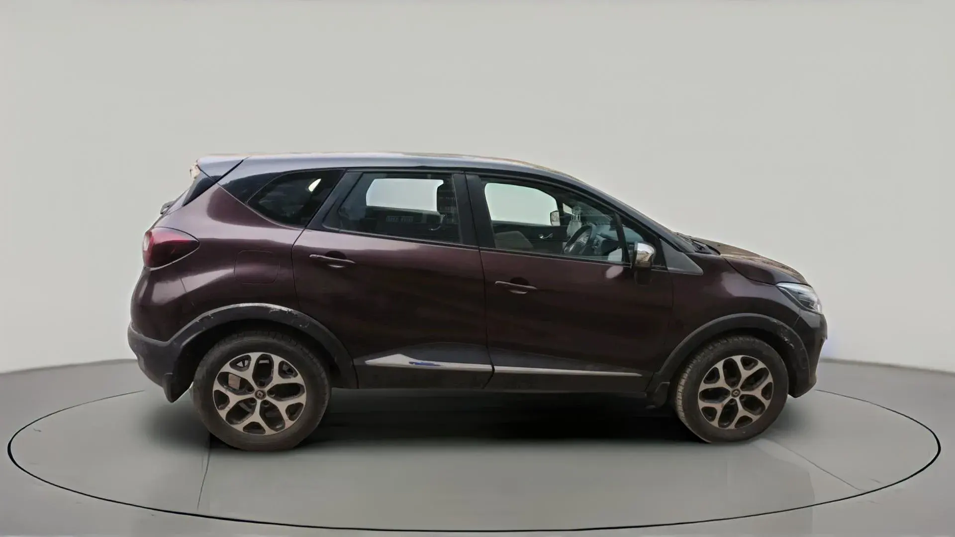 Renault Captur — View 2