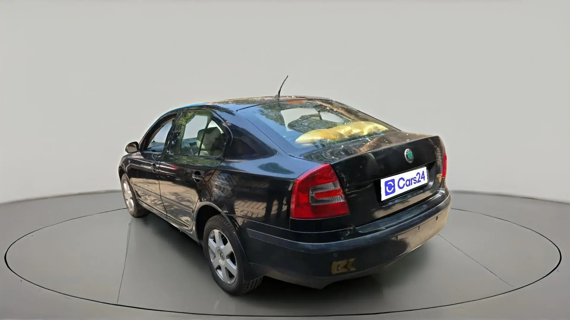 Skoda Laura — View 1