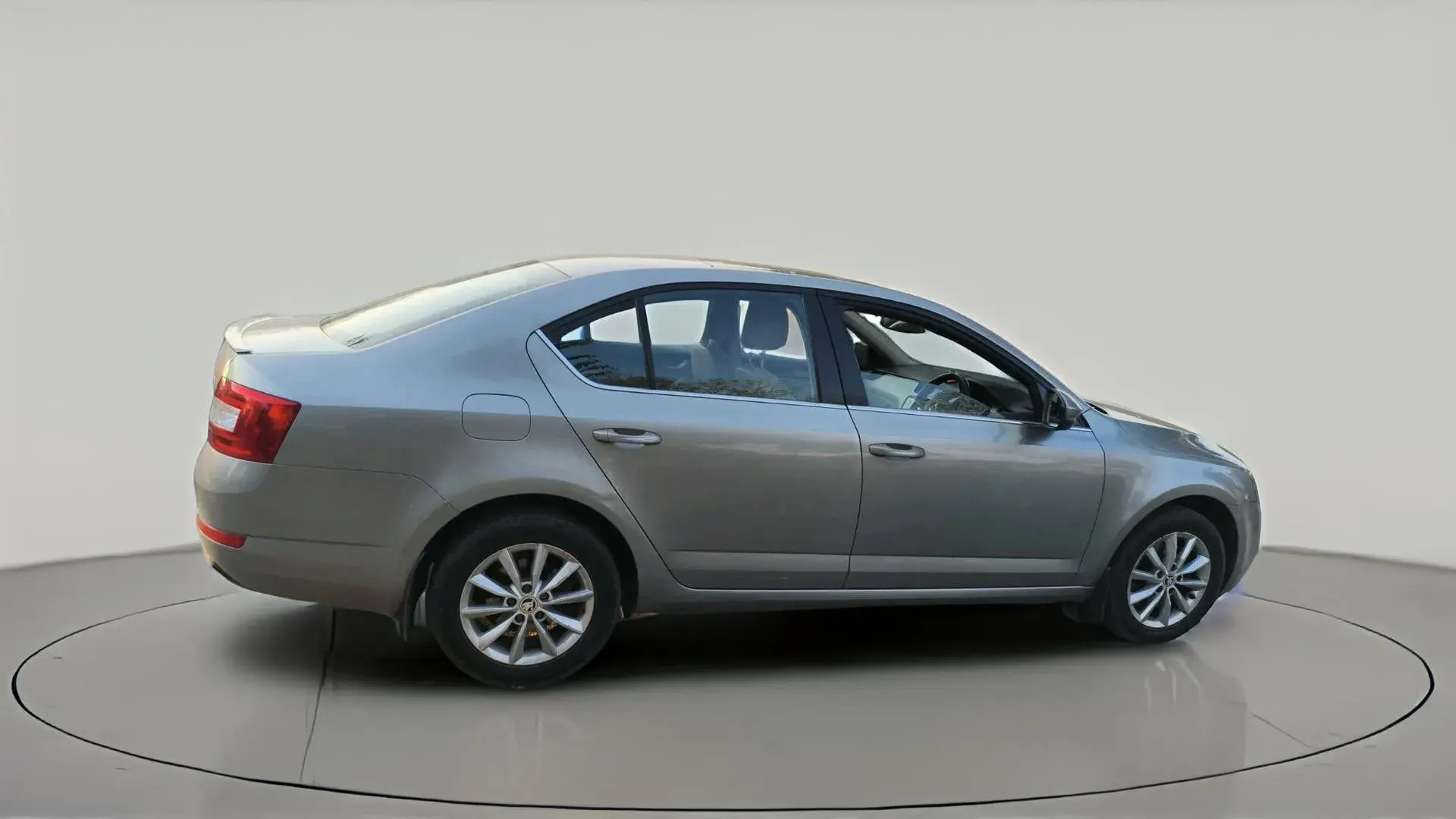 Skoda Octavia — View 2