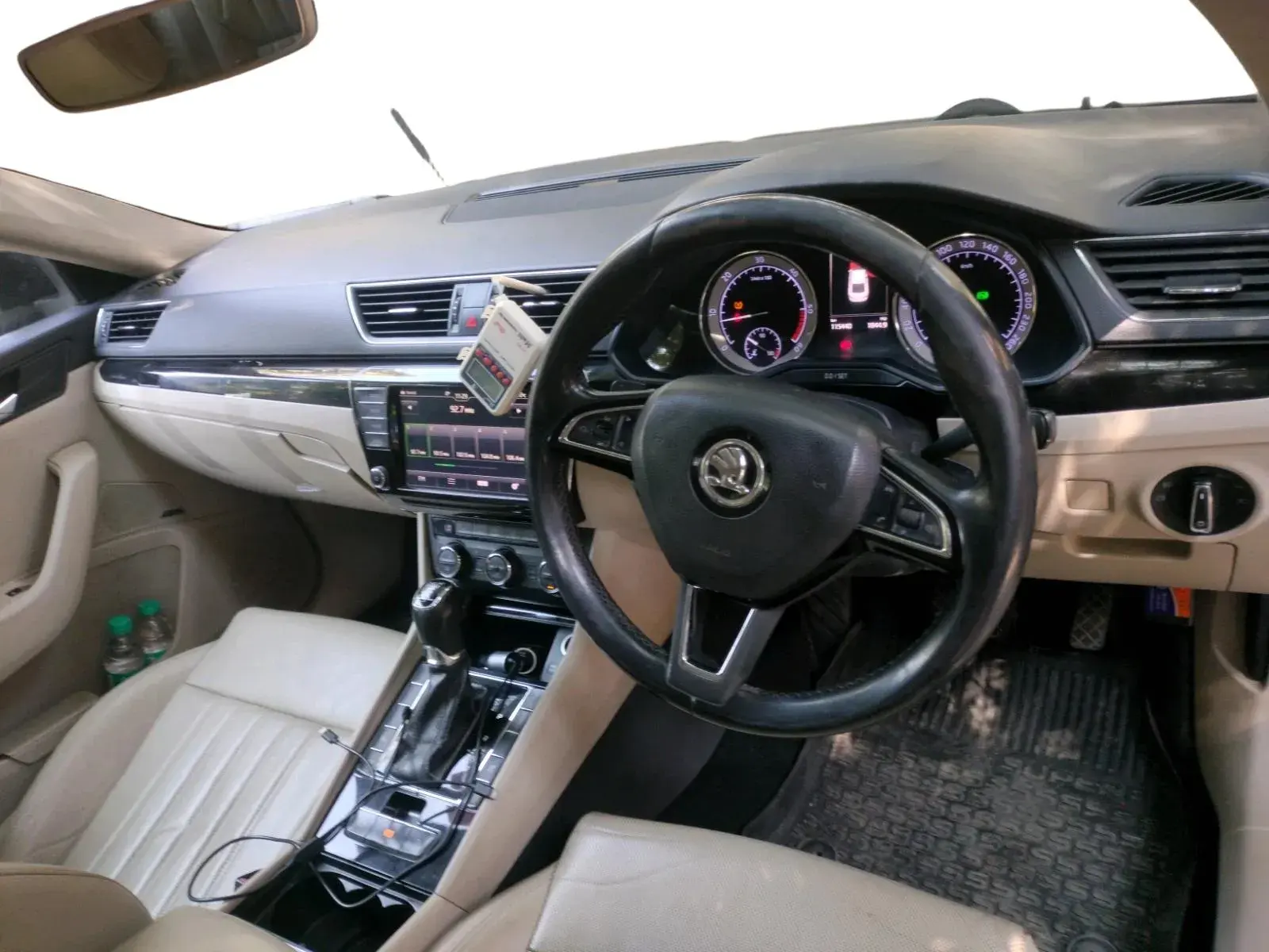 Skoda Superb — View 3