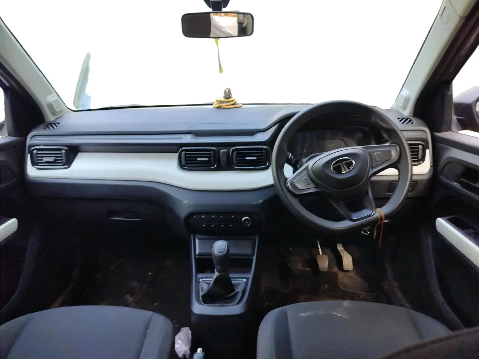 Tata Punch — View 3