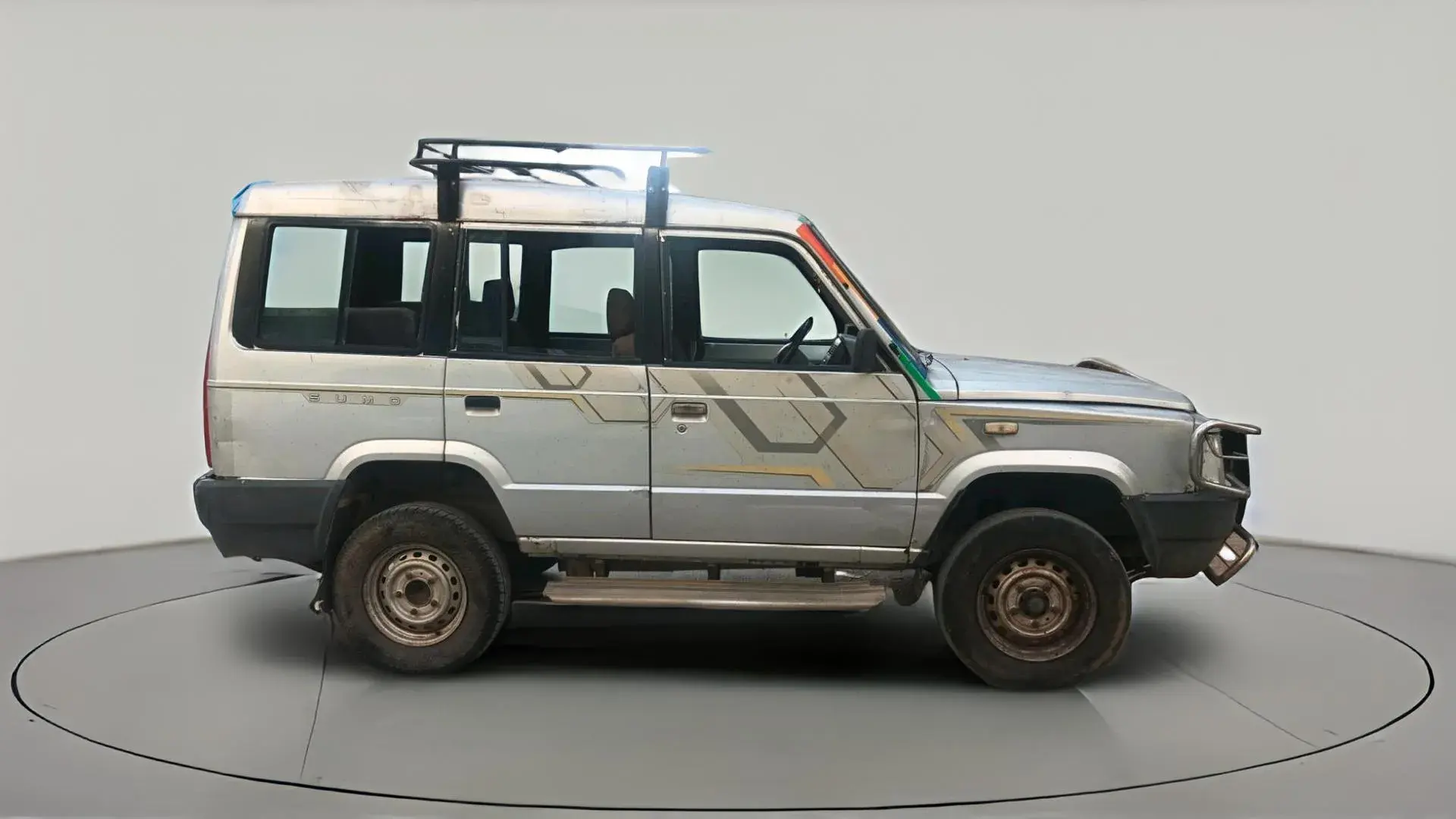 Tata Sumo — View 2