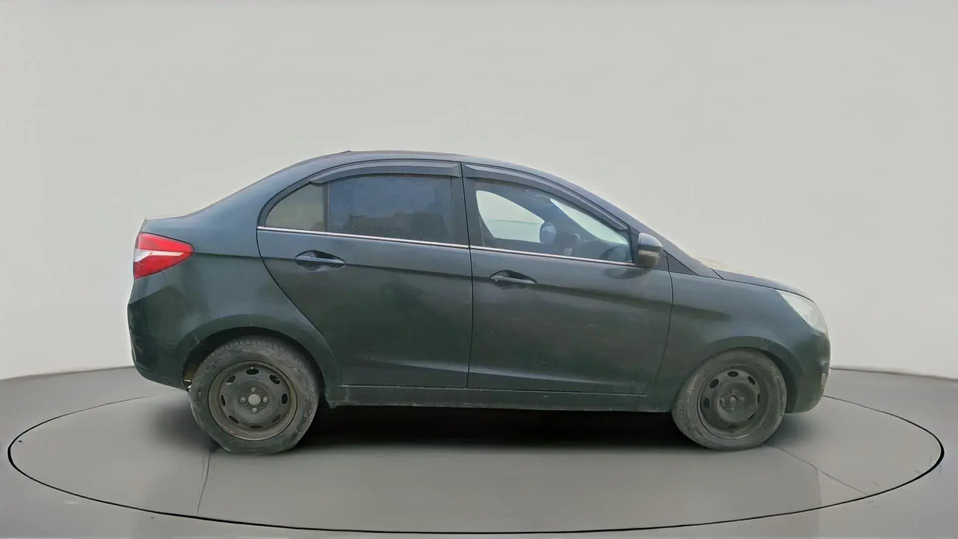 Tata Zest — View 2