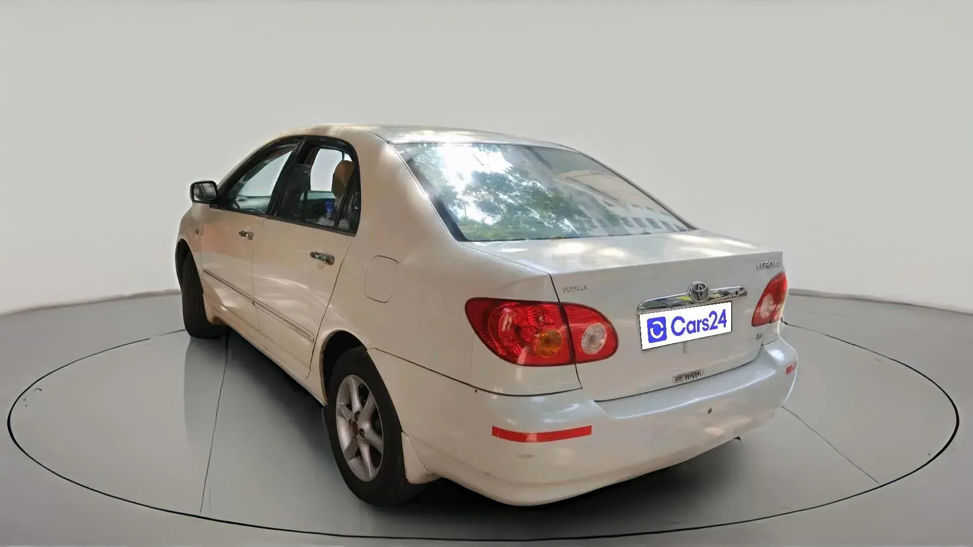 Toyota Corolla — View 1