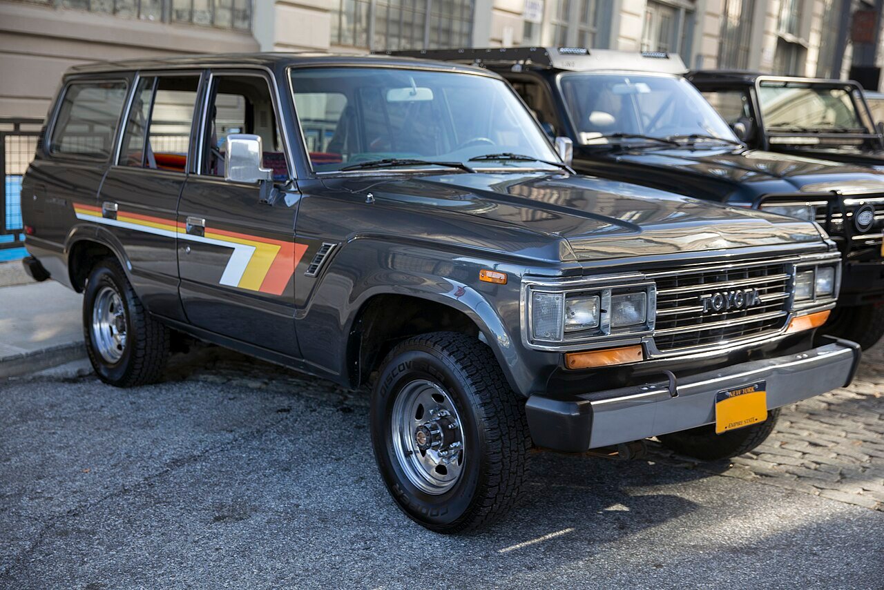Toyota Land Cruiser Front View